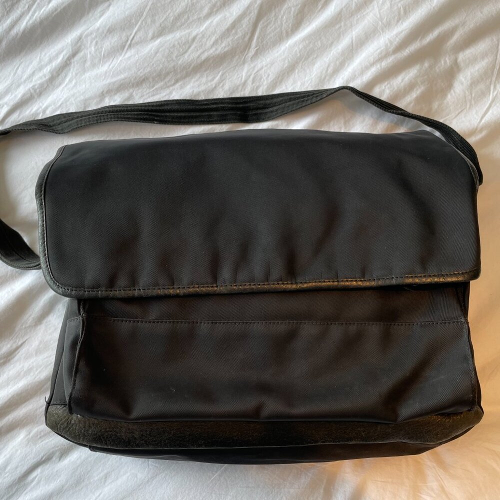 MESSENGER BAG - Picture 3 of 5